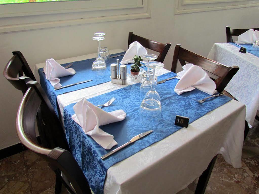 Hotel Restaurant Le Lachens La Bastide  Εξωτερικό φωτογραφία